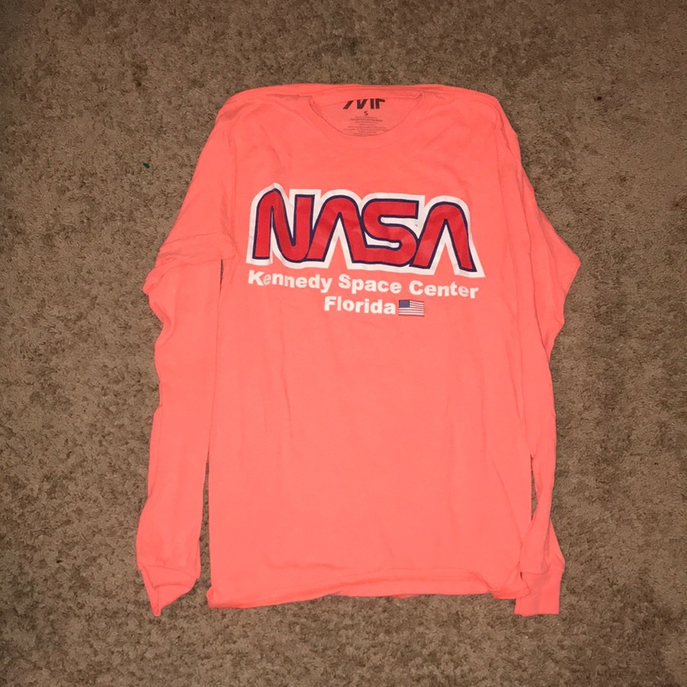 nasa longsleeves !